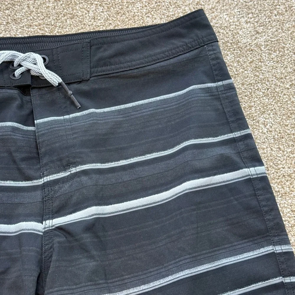 George Mens Black Grey Striped SURF Board Shorts Swim Trunks 30 Quick Dry